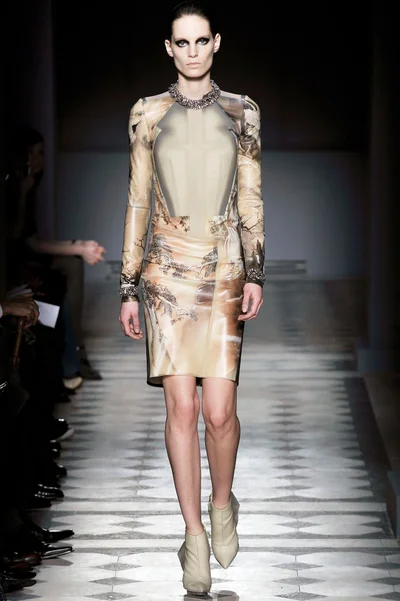 Look 33